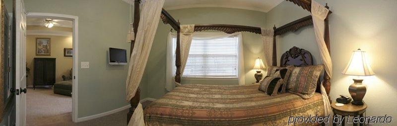 Motel 27 On Park Boutique & Venue